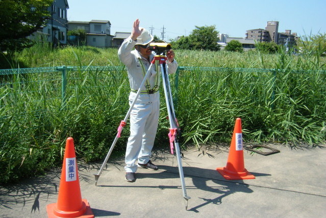 surveying02.jpg